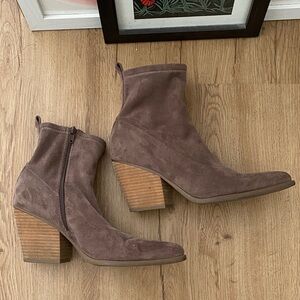 Naturalizer Brown Suede Heeled Boots